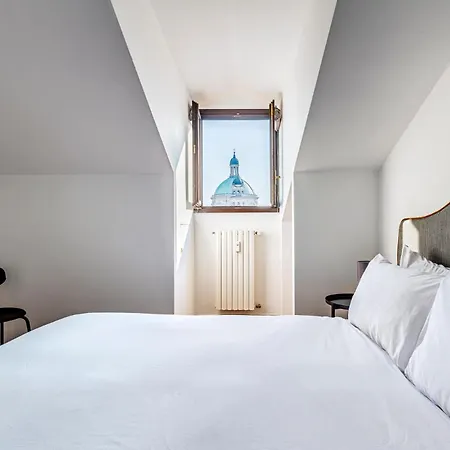 Апартаменты Elegant 2 Bedrooms Near Duomo