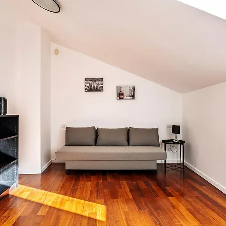 Апартаменты Elegant 2 Bedrooms Near Duomo